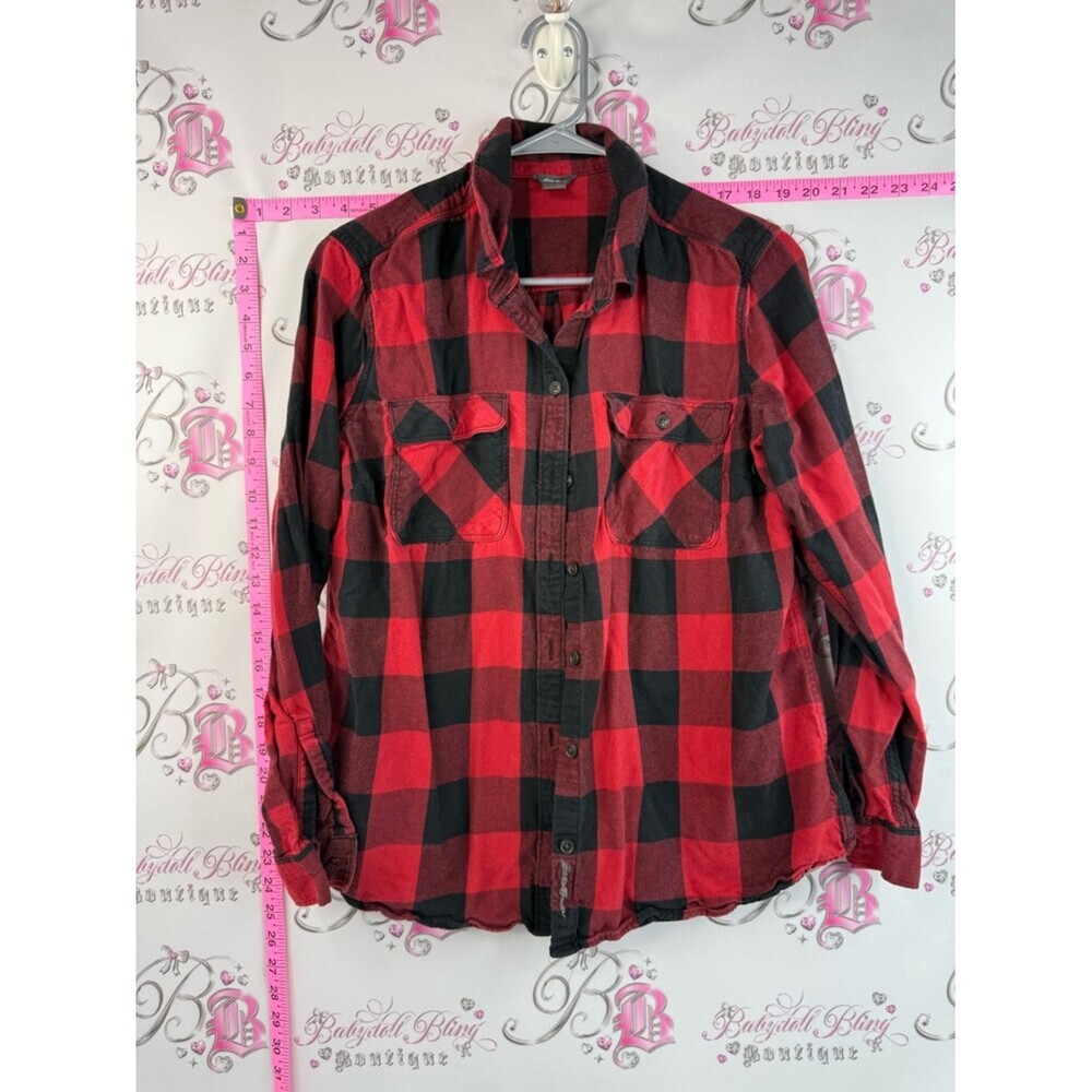 Eddie Bauer Buffalo Plaid Button-Down Shirt Red and Black with two front pockets